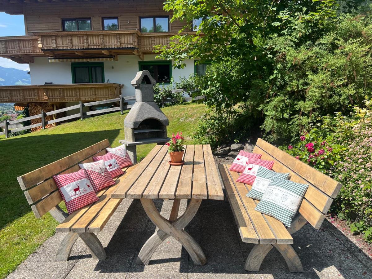 Ferienwohnung Platzhirsch Panorama View Balkon, Gartensauna, Garten, Grillplatz Стум Екстериор снимка
